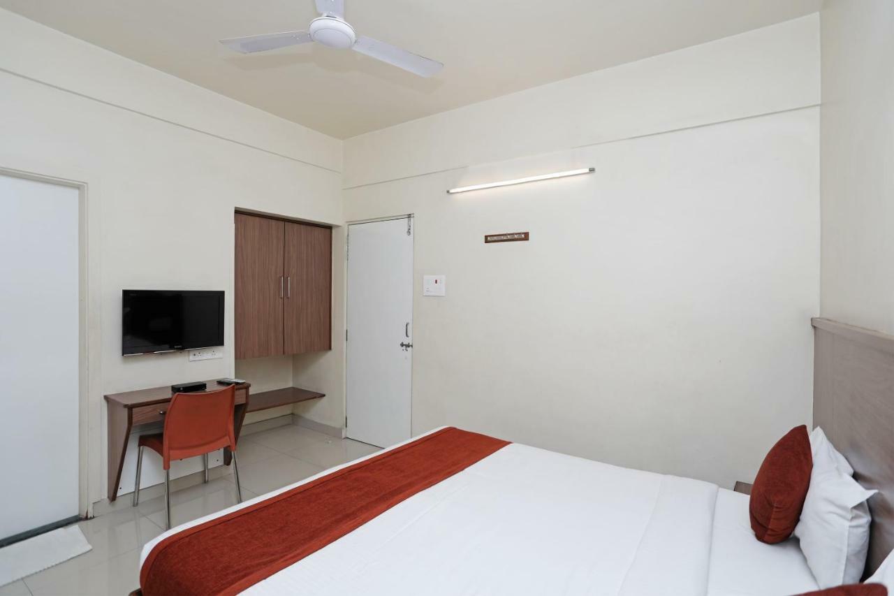 Oyo 4104 Surya Villa Pune Eksteriør billede